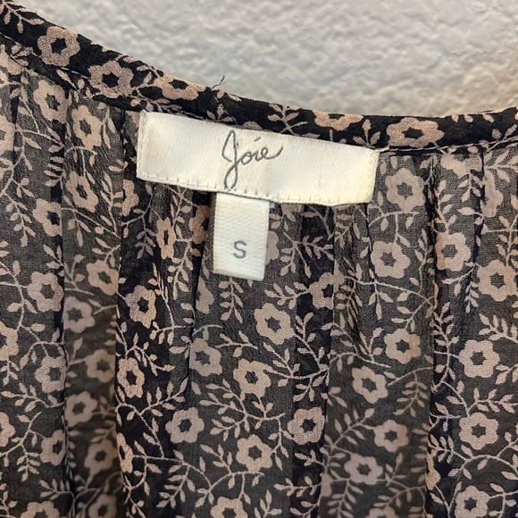 Joie Silk Floral Blouse - Picture 2 of 5